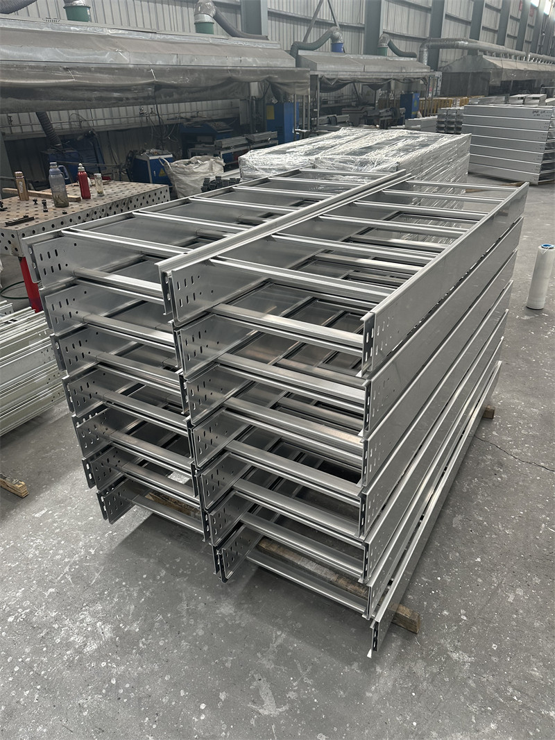 铝合金梯式电缆桥架 (2).jpg