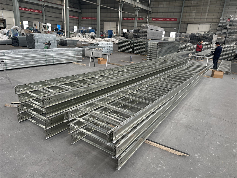 大跨距电缆桥架